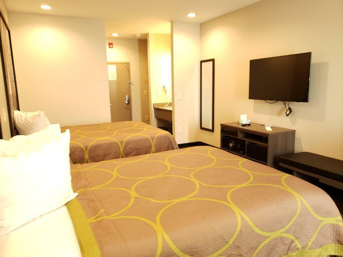 Hotel Super 8 By Wyndham St. Louis North Exterior foto